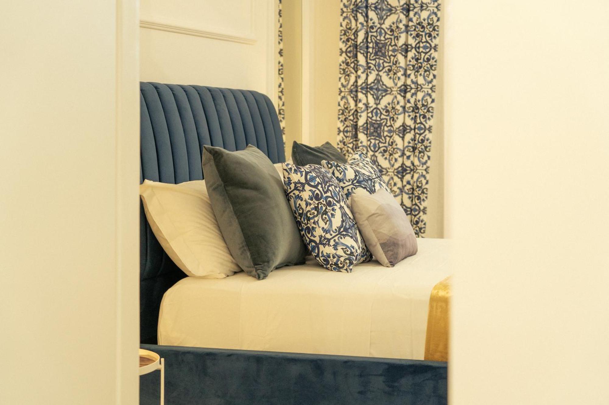 Johnny'S Suites Taormina Beach Bay 外观 照片