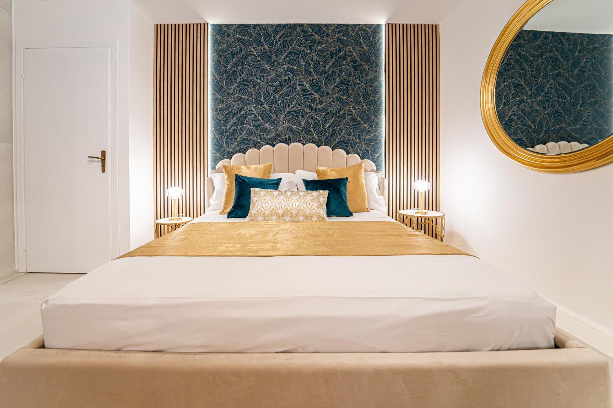 Johnny'S Suites Taormina Beach Bay 外观 照片
