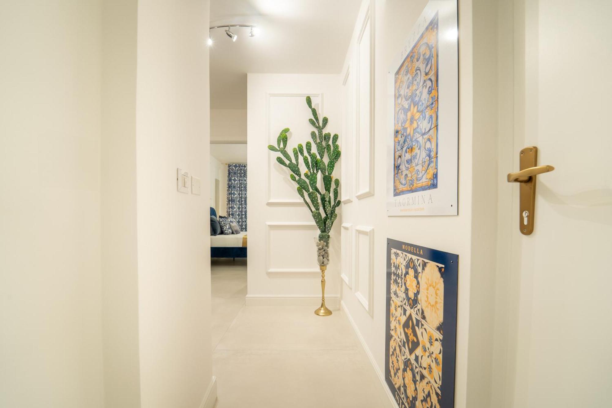 Johnny'S Suites Taormina Beach Bay 外观 照片